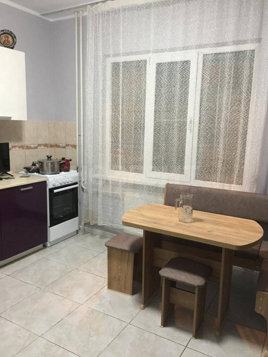 Сдается Многокомнатная квартира, 80 м²