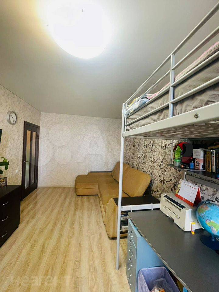 Продается 1-комнатная квартира, 50,1 м²