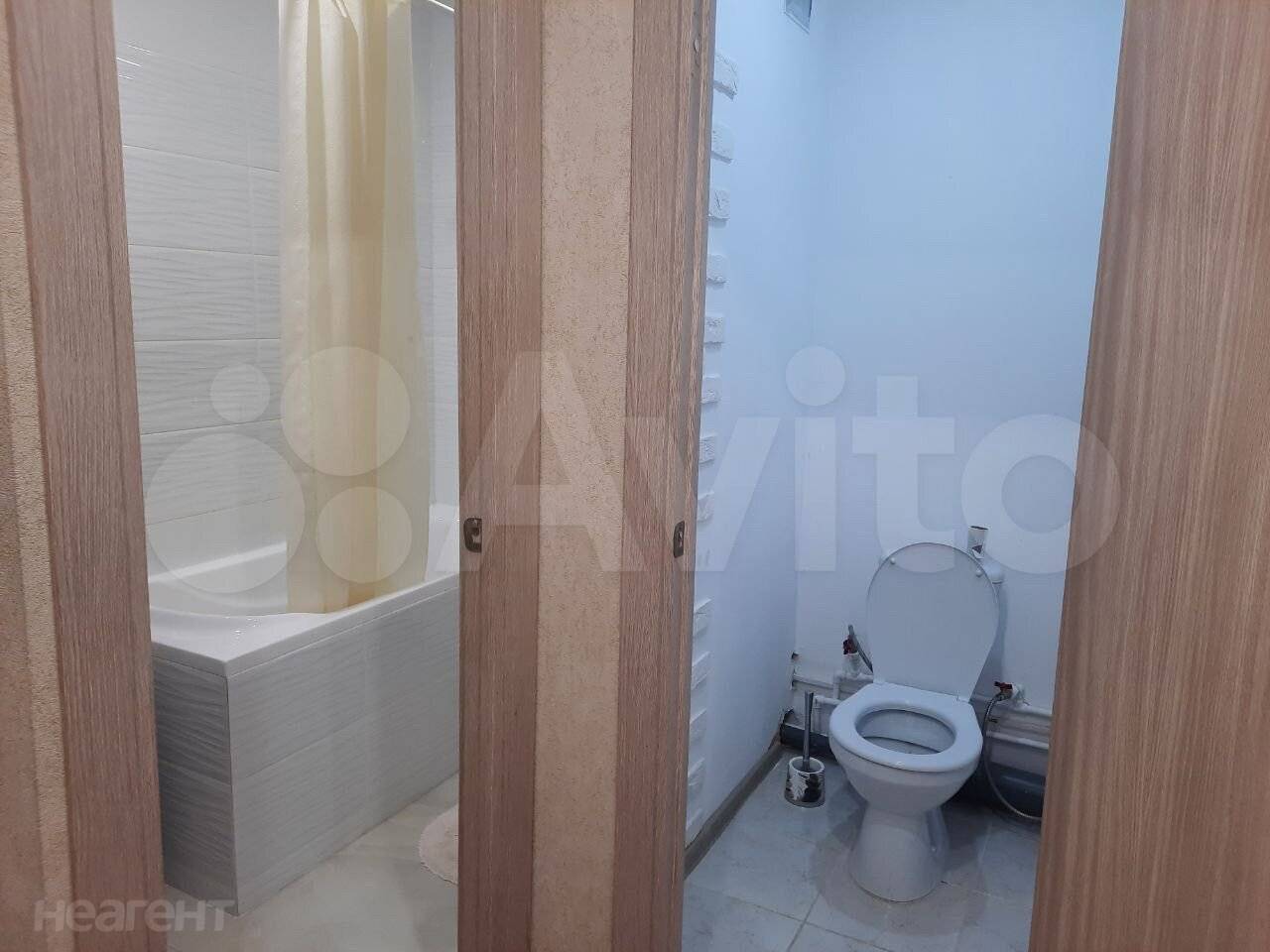 Продается 1-комнатная квартира, 55 м²