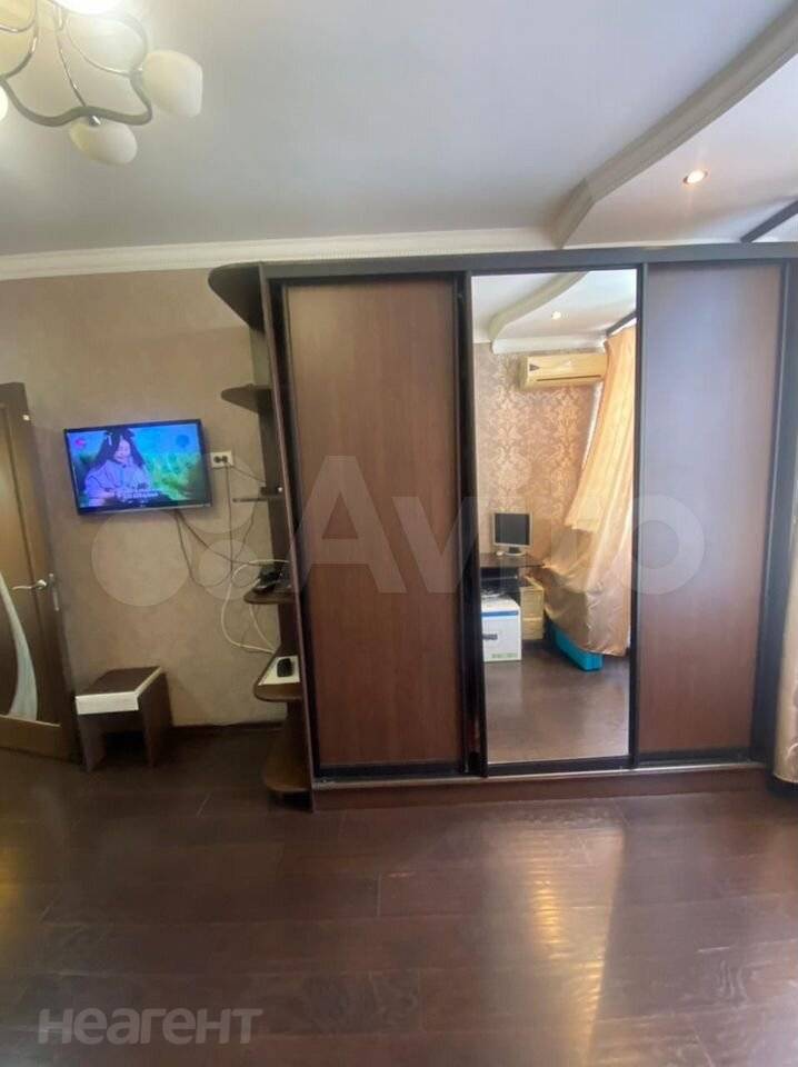 Продается 1-комнатная квартира, 40,2 м²