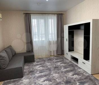 Сдается 2-х комнатная квартира, 64 м²