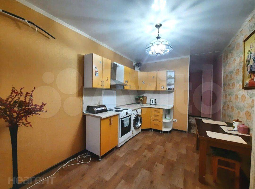 Продается 1-комнатная квартира, 45 м²