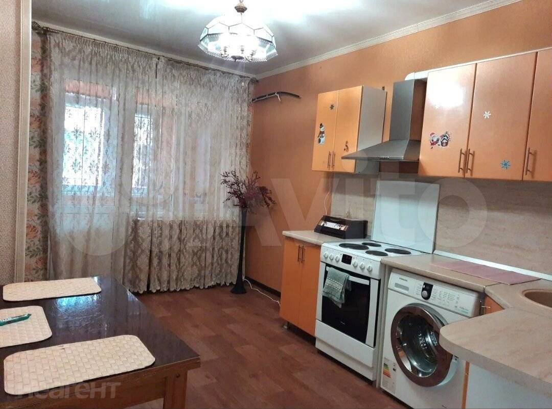 Продается 1-комнатная квартира, 45 м²