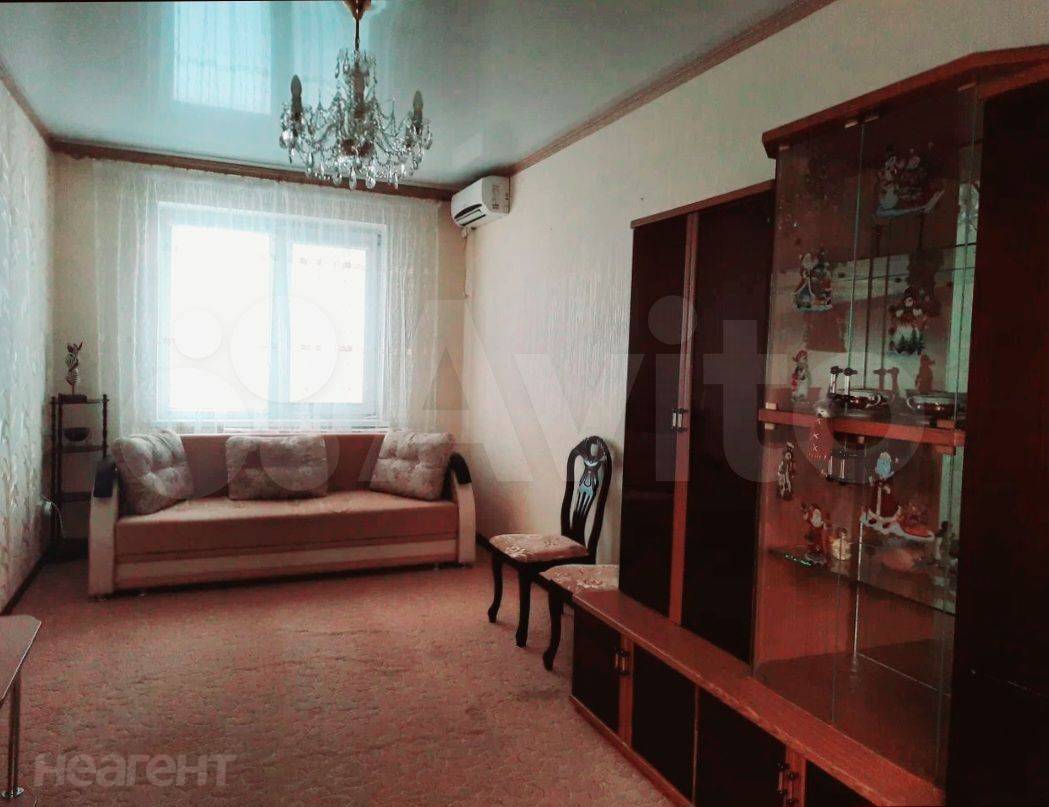 Продается 1-комнатная квартира, 45 м²