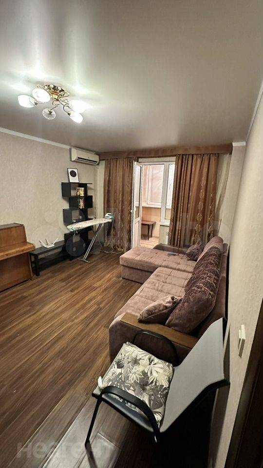 Сдается 1-комнатная квартира, 55 м²