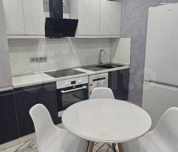 Сдается 1-комнатная квартира, 39 м²