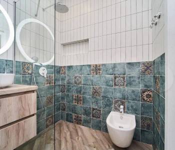 Продается 1-комнатная квартира, 42 м²