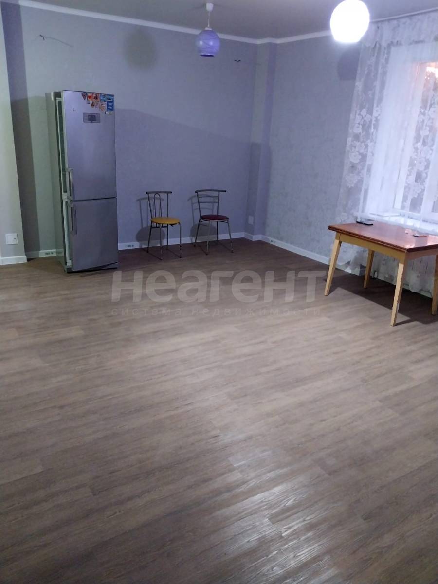 Сдается Многокомнатная квартира, 84 м²