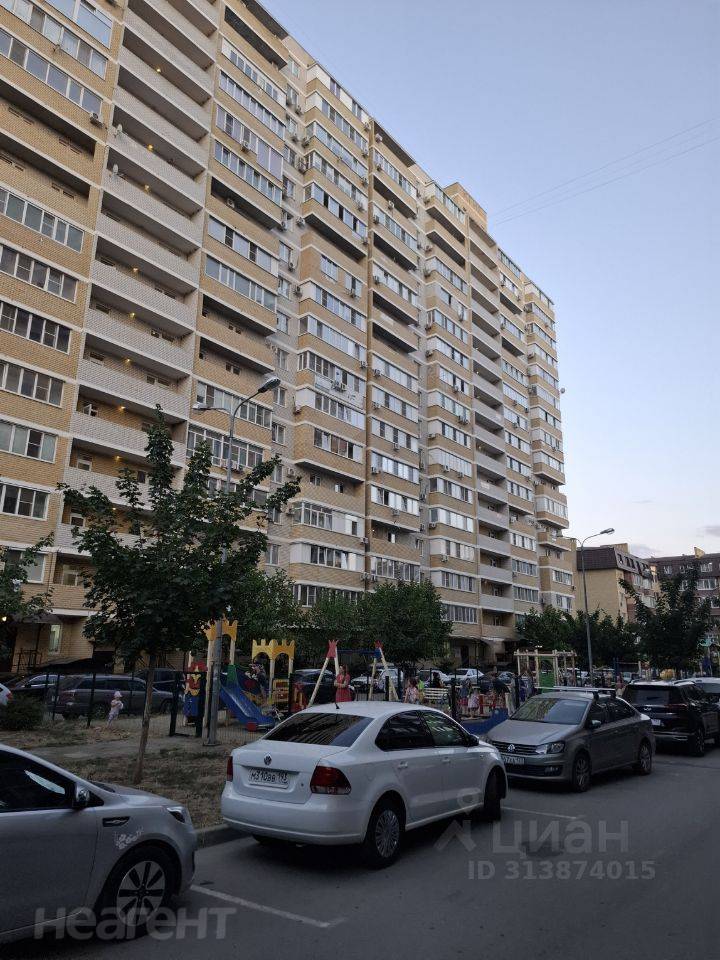 Продается 1-комнатная квартира, 39 м²