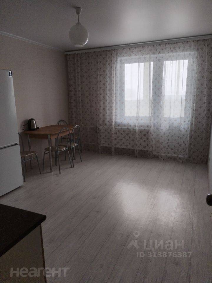 Сдается 2-х комнатная квартира, 69 м²