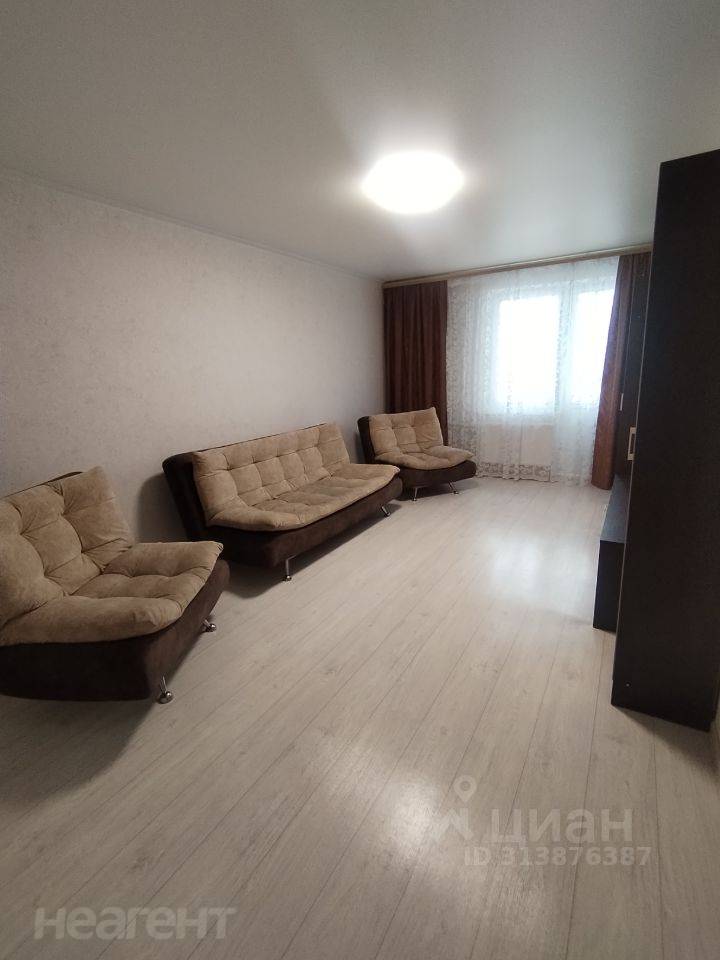 Сдается 2-х комнатная квартира, 69 м²