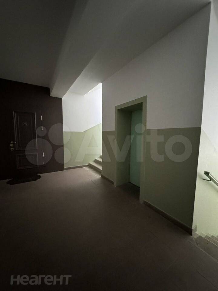 Продается 1-комнатная квартира, 54 м²