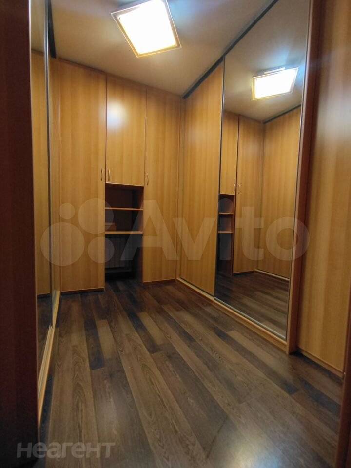 Продается 3-х комнатная квартира, 122 м²