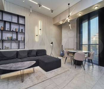 Продается 1-комнатная квартира, 60 м²