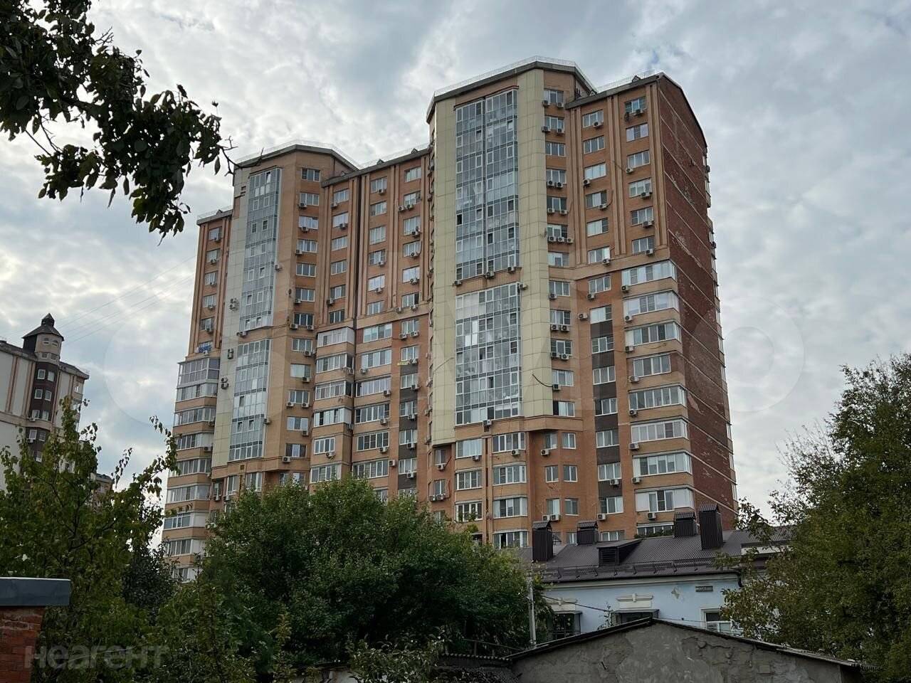 Продается 1-комнатная квартира, 54,1 м²