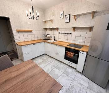 Продается 1-комнатная квартира, 38,6 м²