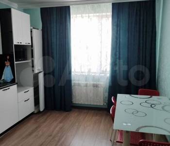 Продается 1-комнатная квартира, 39 м²