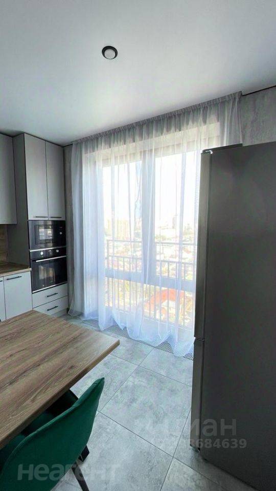 Сдается Многокомнатная квартира, 99,3 м²