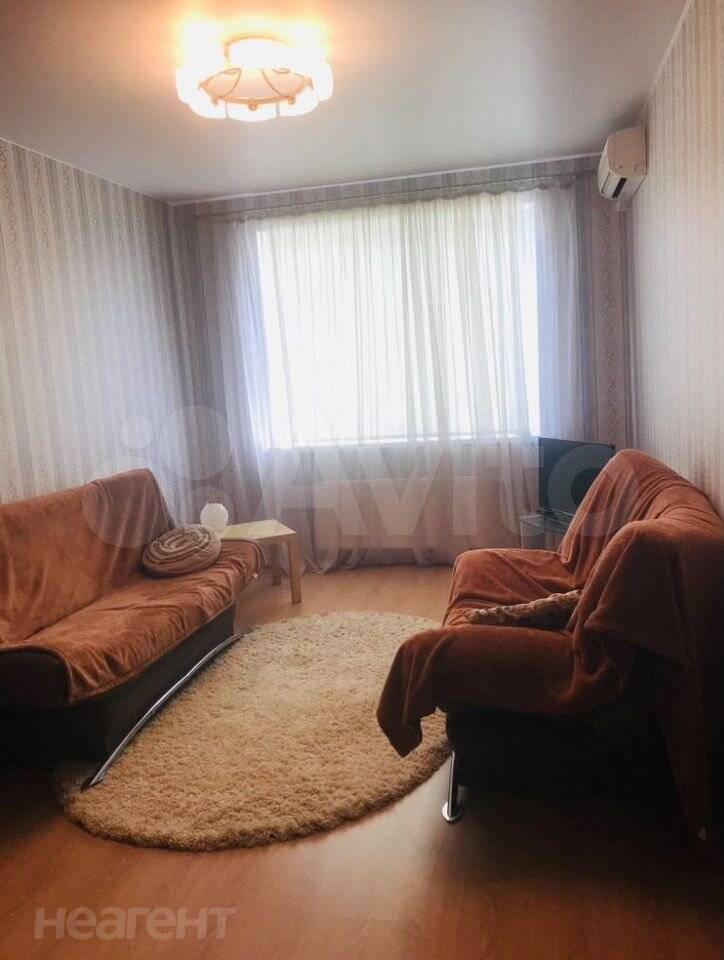 Сдается 1-комнатная квартира, 45 м²