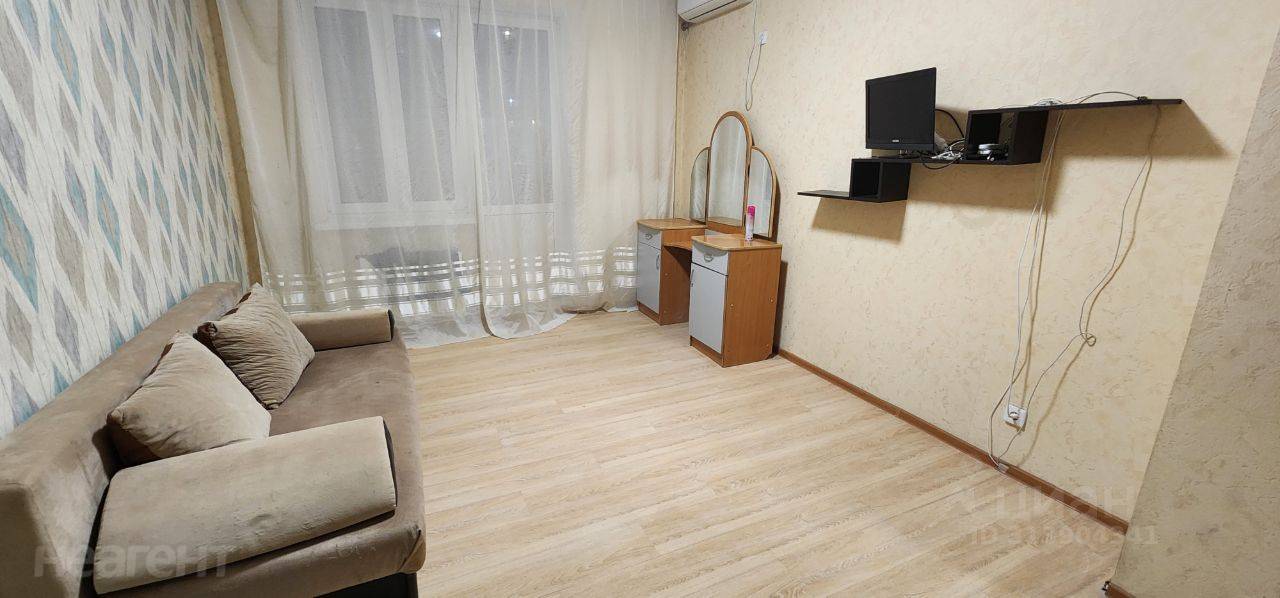 Сдается 1-комнатная квартира, 39 м²