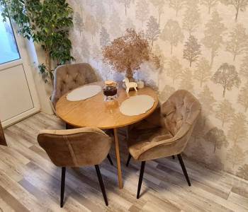 Продается 1-комнатная квартира, 42 м²