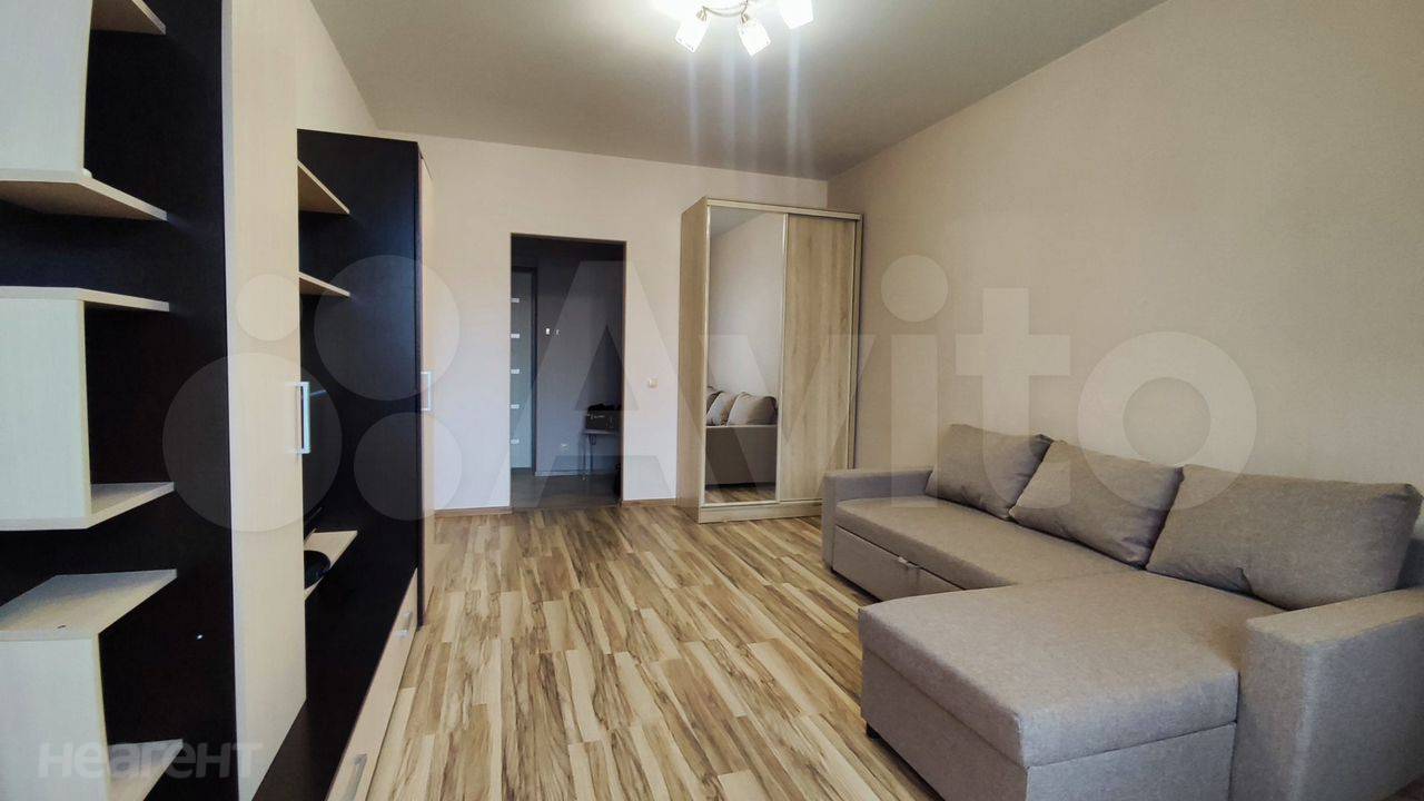 Сдается 1-комнатная квартира, 43 м²