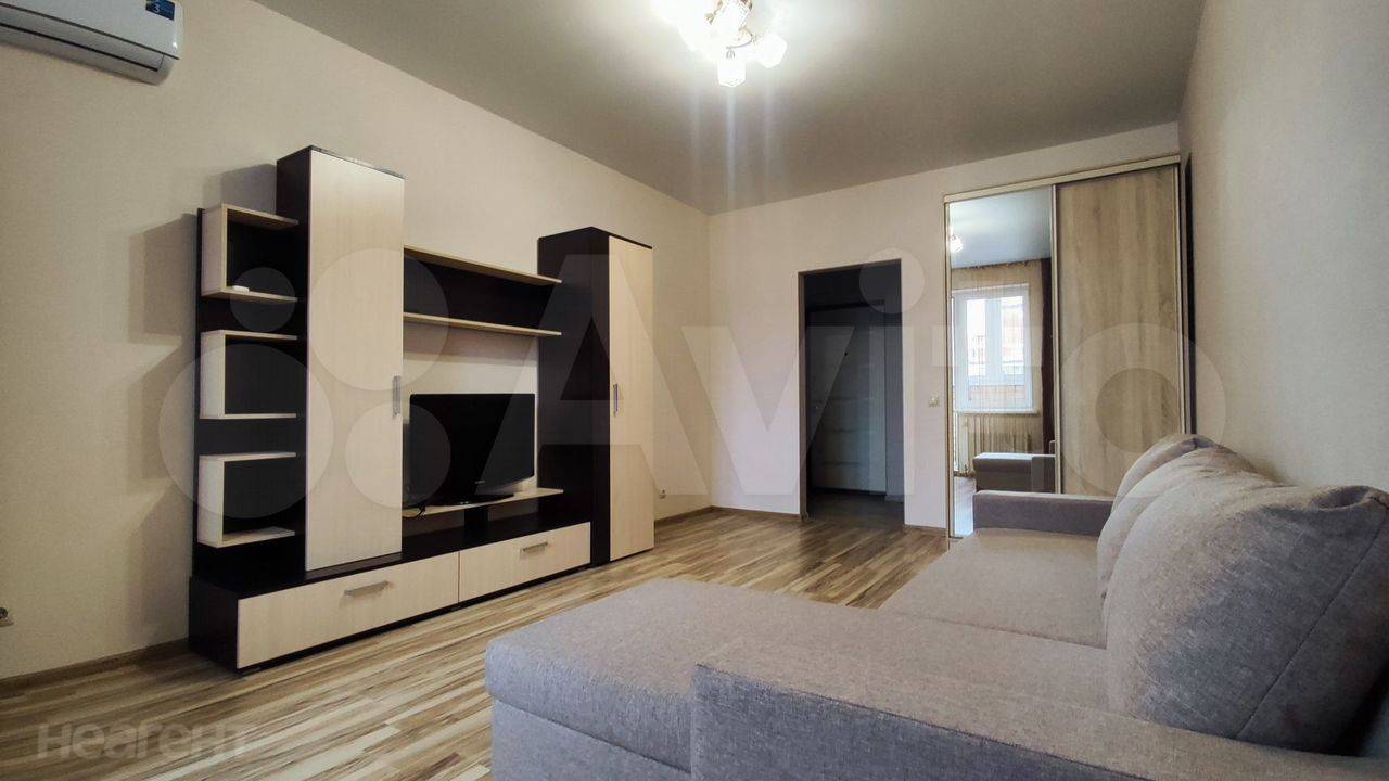 Сдается 1-комнатная квартира, 43 м²