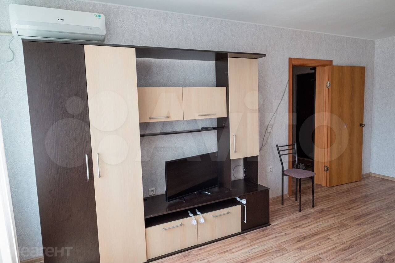 Сдается 1-комнатная квартира, 40 м²