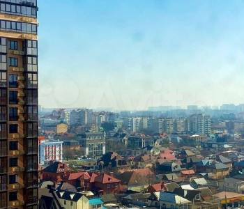 Продается 1-комнатная квартира, 42 м²