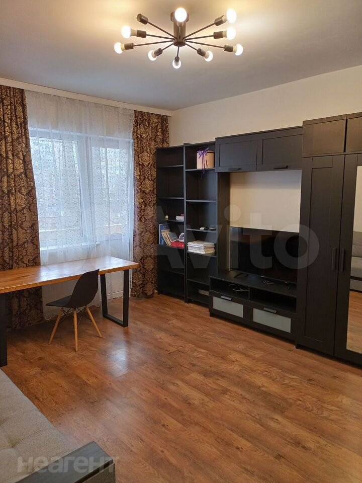 Сдается 2-х комнатная квартира, 70 м²