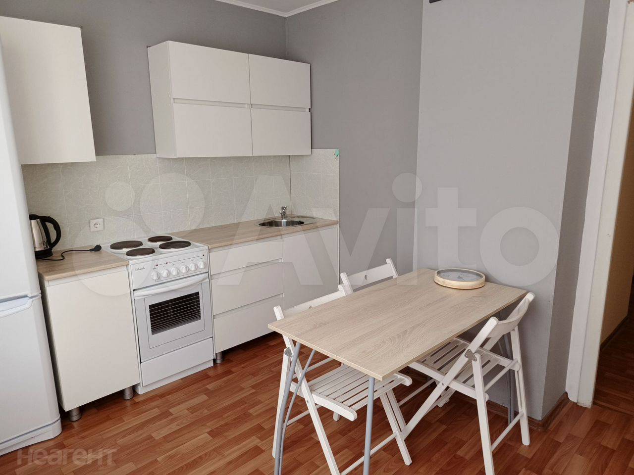 Сдается 2-х комнатная квартира, 60 м²