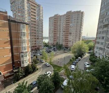 Продается 2-х комнатная квартира, 70 м²