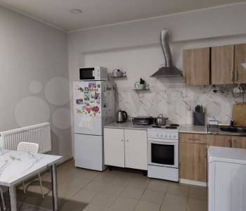 Продается 1-комнатная квартира, 39 м²