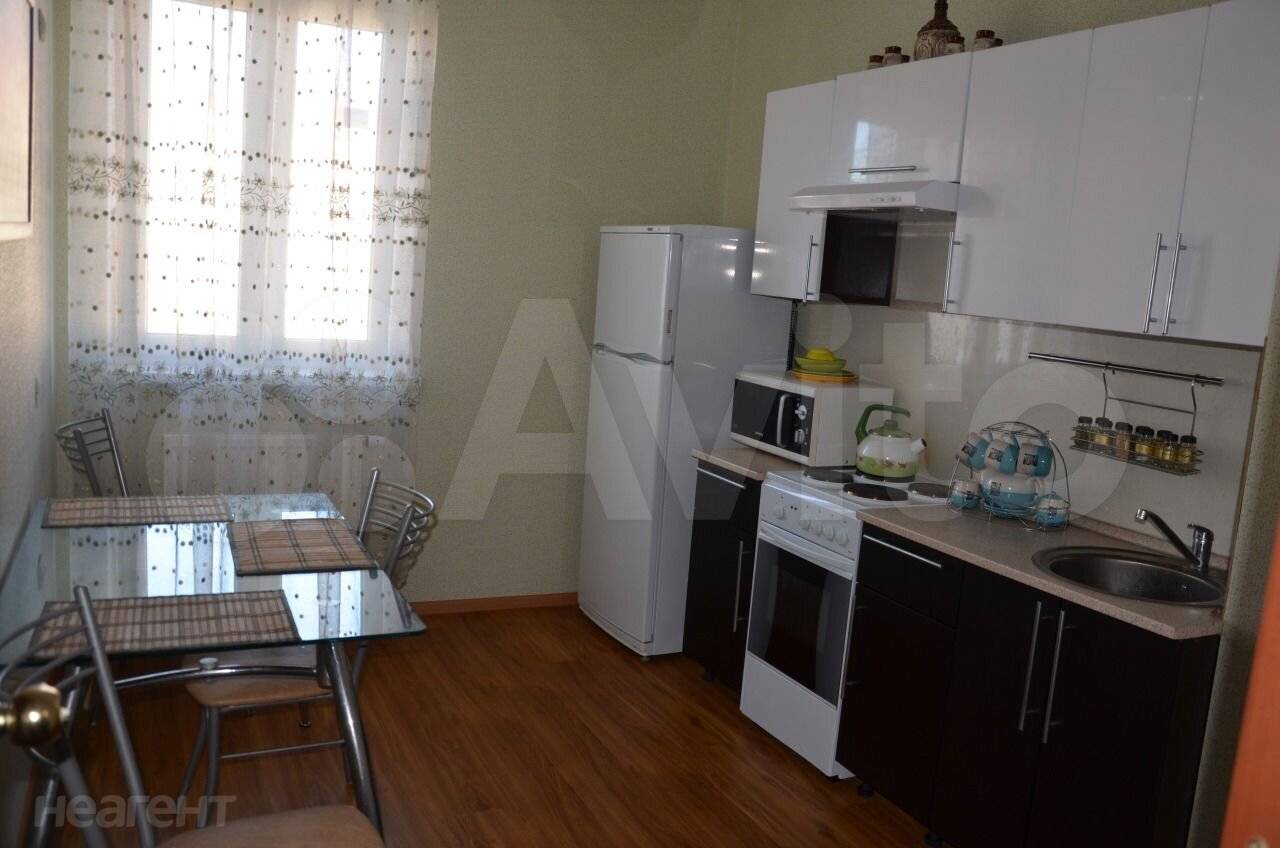 Сдается 2-х комнатная квартира, 62 м²