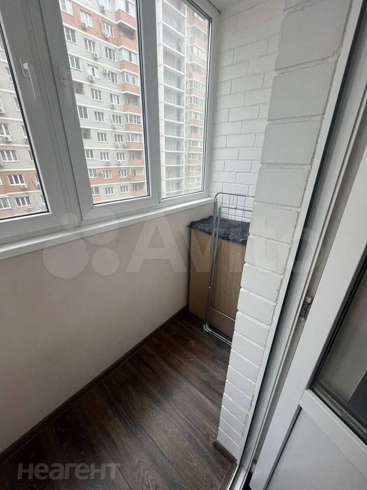 Сдается 1-комнатная квартира, 38 м²