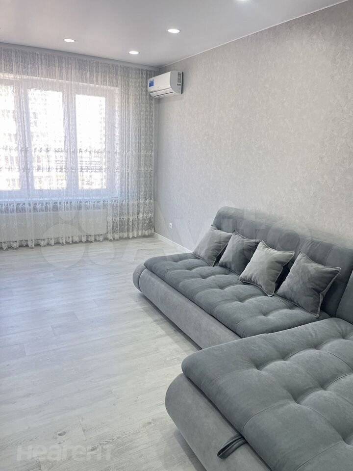 Продается 1-комнатная квартира, 37,7 м²