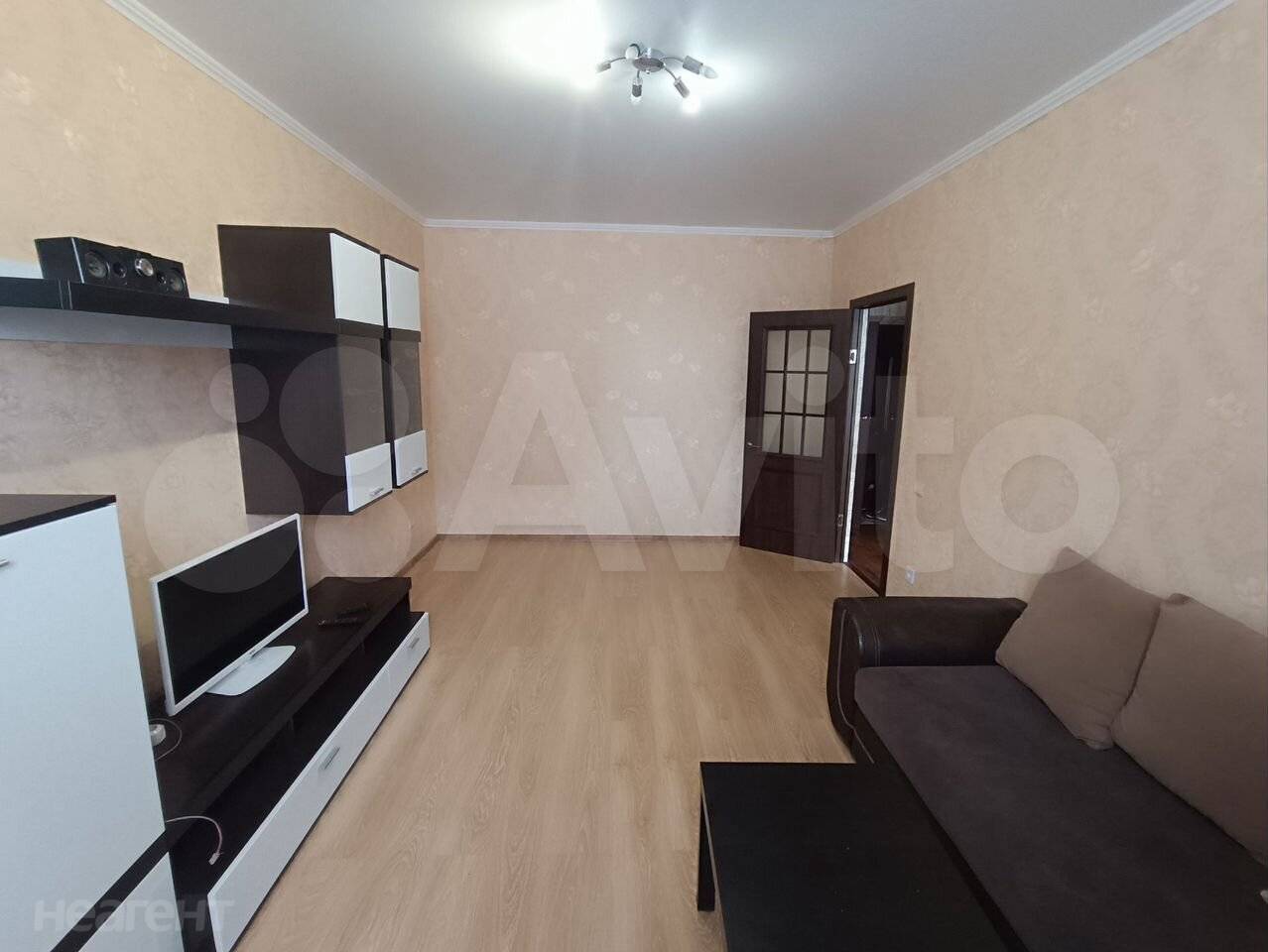 Сдается 1-комнатная квартира, 40 м²