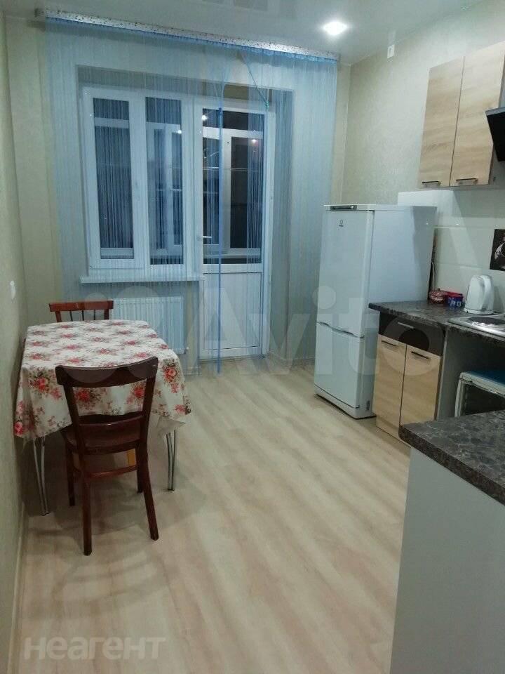 Сдается 2-х комнатная квартира, 58 м²