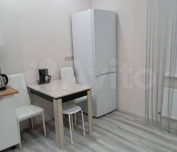 Сдается 1-комнатная квартира, 39 м²