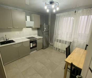 Сдается 2-х комнатная квартира, 65 м²