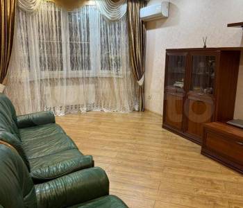 Сдается Многокомнатная квартира, 90 м²