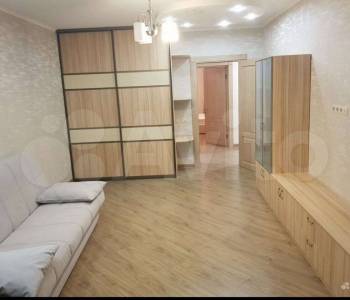 Сдается Многокомнатная квартира, 85 м²