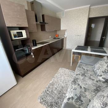 Продается 1-комнатная квартира, 53,6 м²