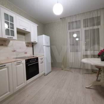 Сдается 1-комнатная квартира, 41 м²