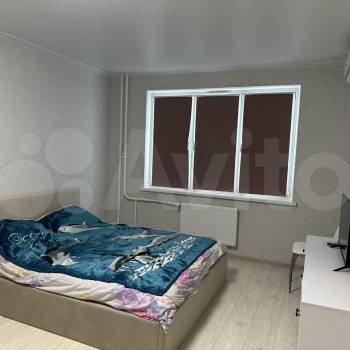 Сдается 1-комнатная квартира, 40 м²