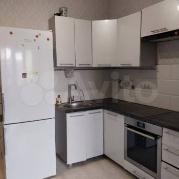 Продается 1-комнатная квартира, 28 м²