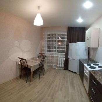 Сдается 2-х комнатная квартира, 70 м²