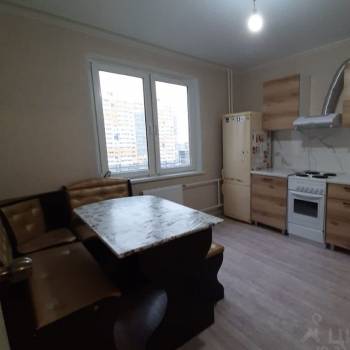 Сдается 1-комнатная квартира, 37,8 м²