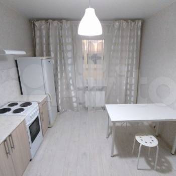 Сдается 1-комнатная квартира, 36,4 м²