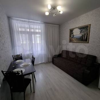 Сдается 1-комнатная квартира, 42 м²